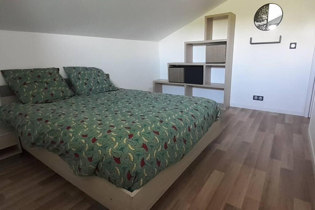 Appartement 60M² -Clonas /Vareze ภายนอก รูปภาพ